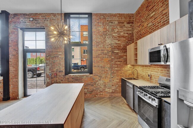 Foto del edificio - 117 Penn Ave