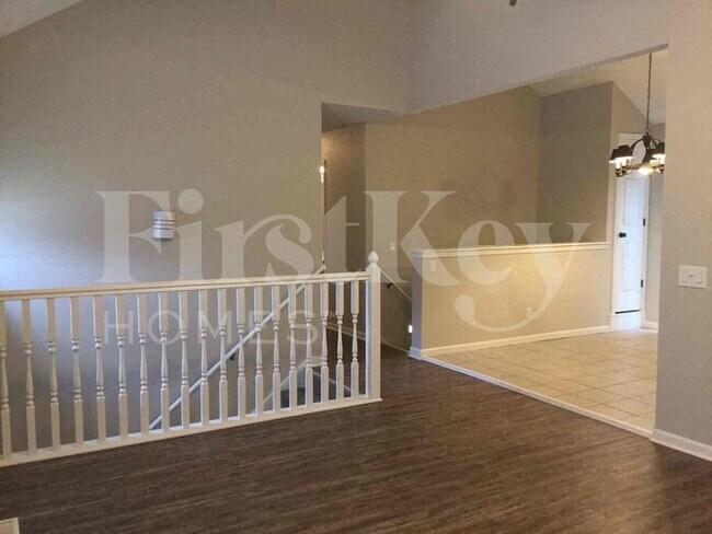Foto del edificio - 1707 Brent Ln