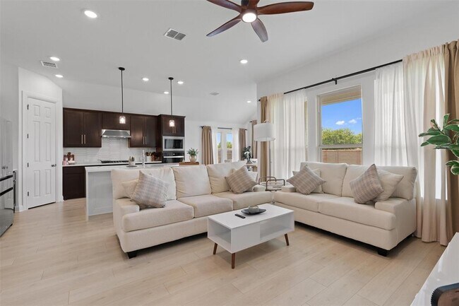Building Photo - 20240 Smedley Dr