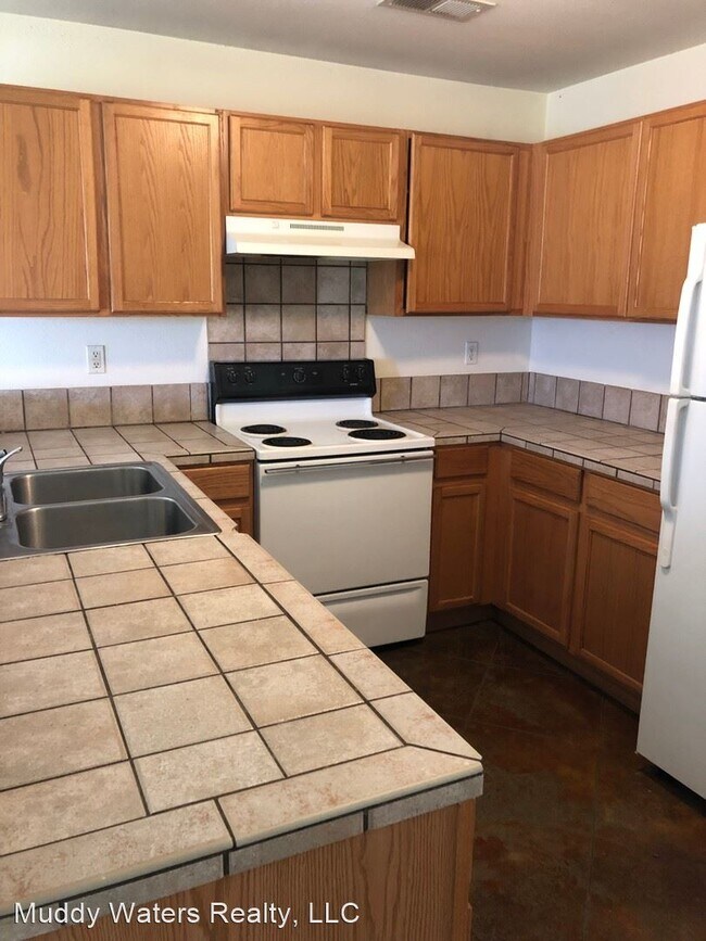 2 br, 2 bath House 403 Bruce Street Buil... House Rental in