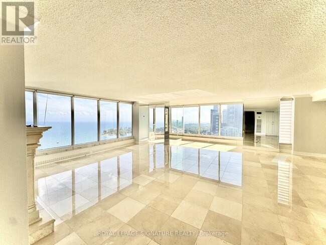 Building Photo - 3001 - 2045 LAKESHORE BOULEVARD SW