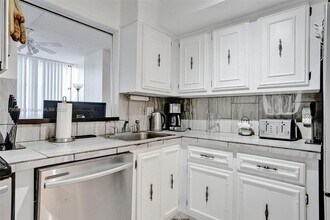 Building Photo - 2017 S Ocean Dr