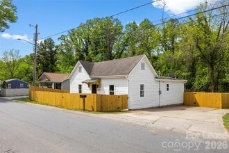 Building Photo - 2942 Reid Ave