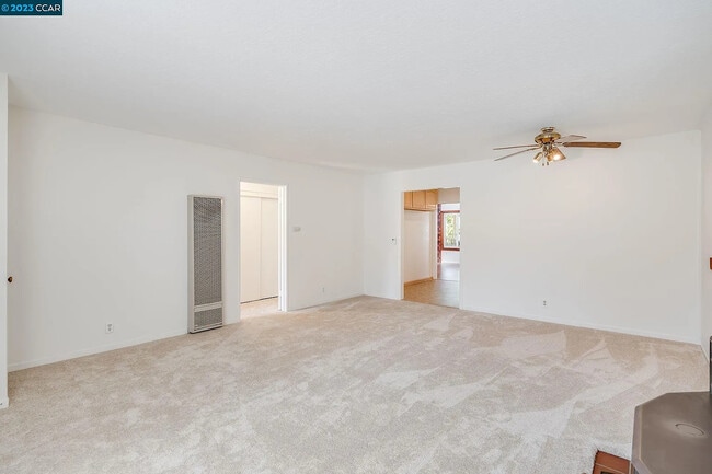 Foto del edificio - 3160 D St