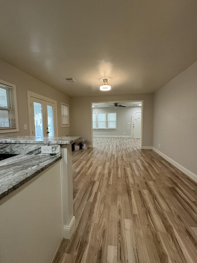 Foto del edificio - 2030 S Hayden St