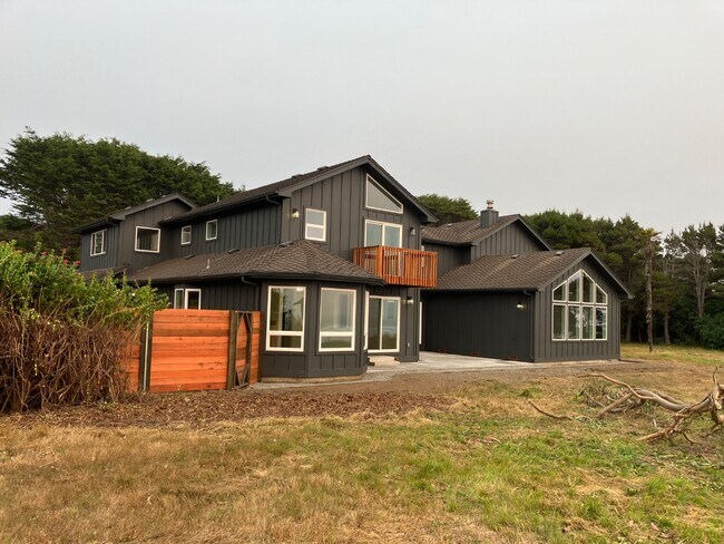 Foto del edificio - 3480 Letz Ave