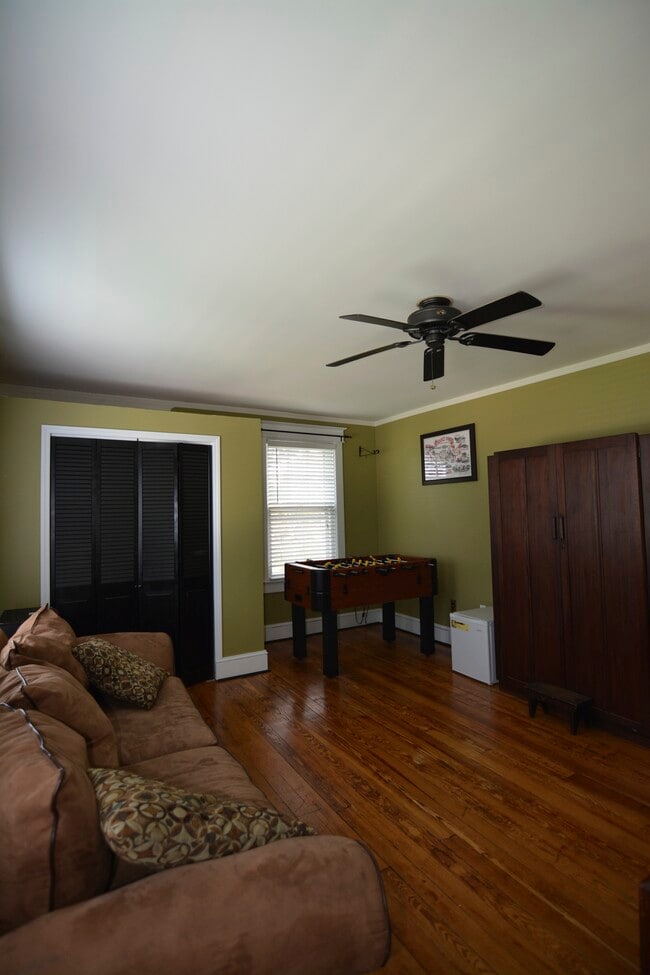 Bedroom 3 - 631 Aiken Ave