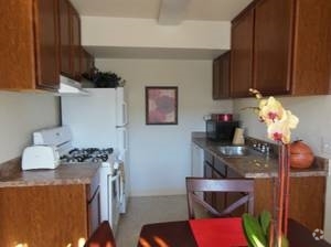 Kitchen - Rancho Terrace Apartments