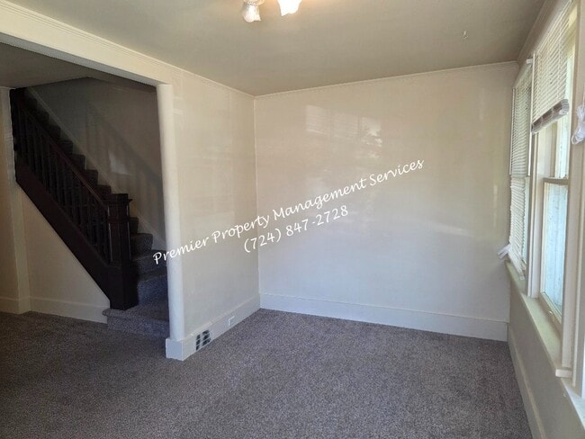 Building Photo - 1313 5th Ave