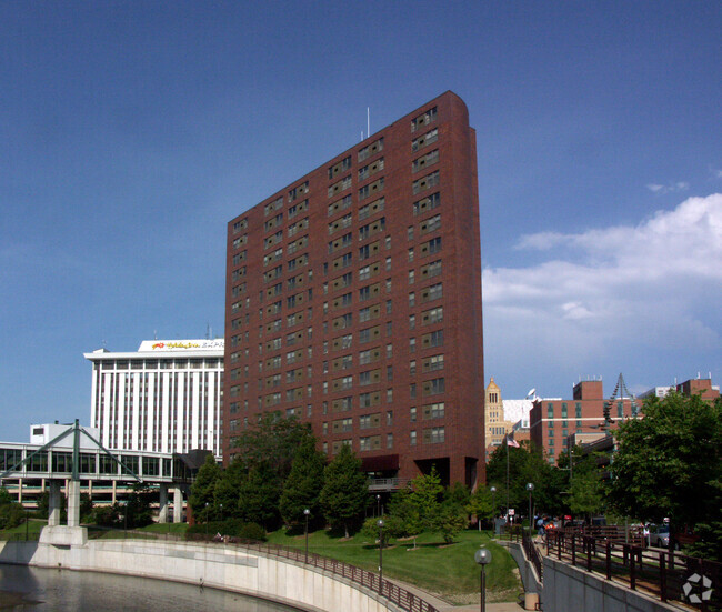 View from the east - Fontaine Towers