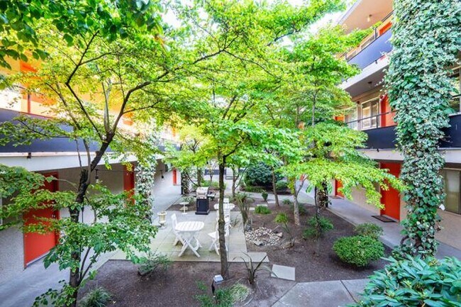 Foto del edificio - 1 bedroom in Seattle WA 98102