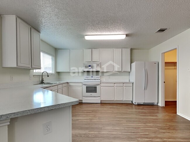 Building Photo - 10408 Wood Leaf Ct
