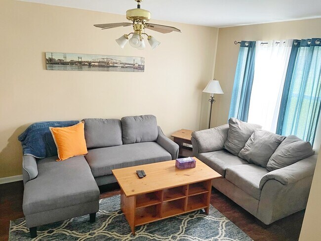 Foto del edificio - 6317 Teal Ln
