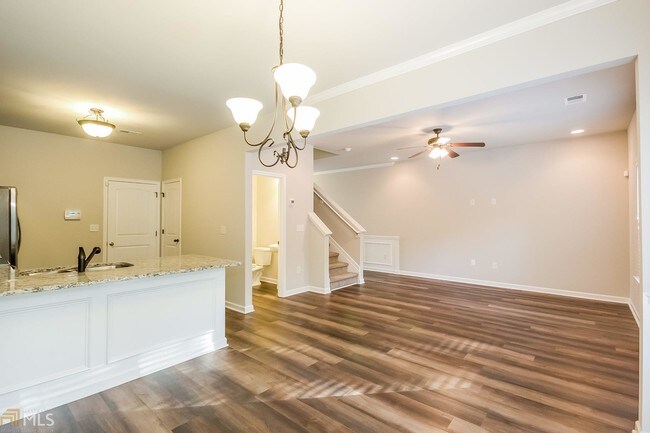 Foto del edificio - 5545 Union Pointe Pl