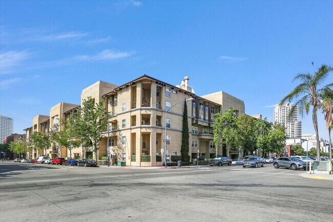 Building Photo - 301 W G St