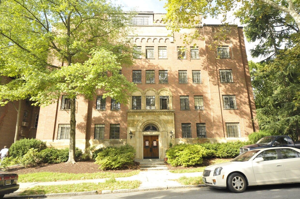 Primary Photo - 1212 Delaware Ave