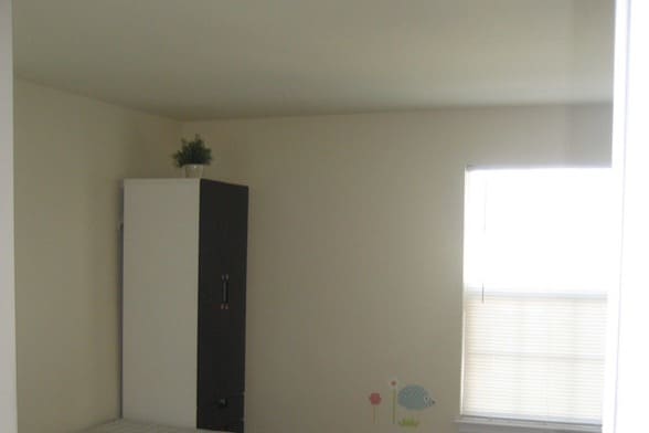 Building Photo - 807 S Twin Lakes Blvd