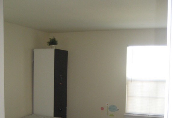 Foto del edificio - 807 S Twin Lakes Blvd