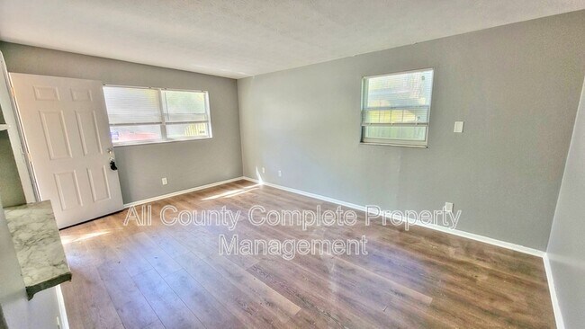 Foto del edificio - 3319 Hunt St