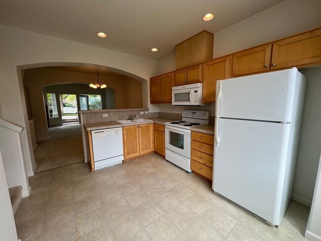 Building Photo - 10250 NE Snoqualmie St