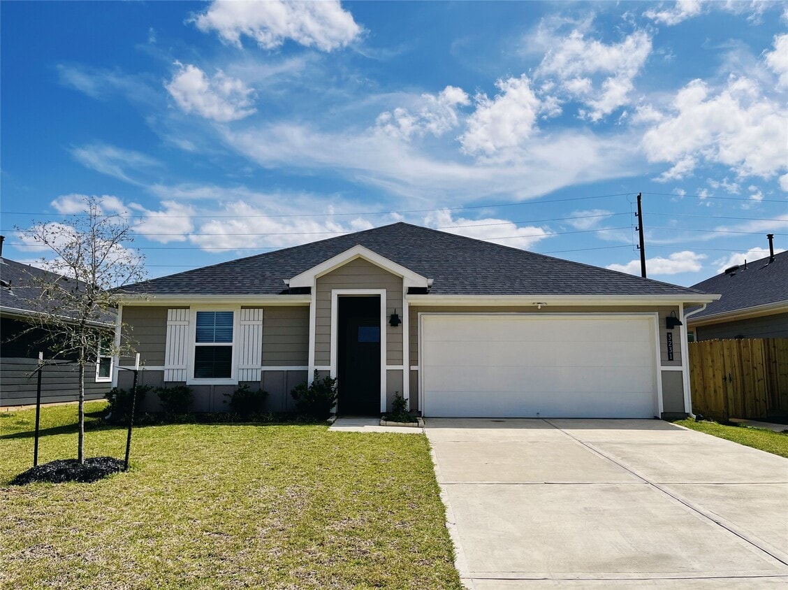 Primary Photo - 3231 Langley Bnd Ln