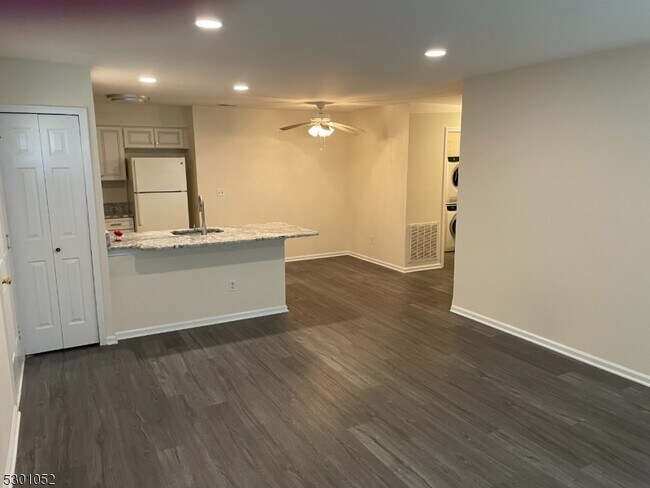 Foto del edificio - 181 Blew Ct