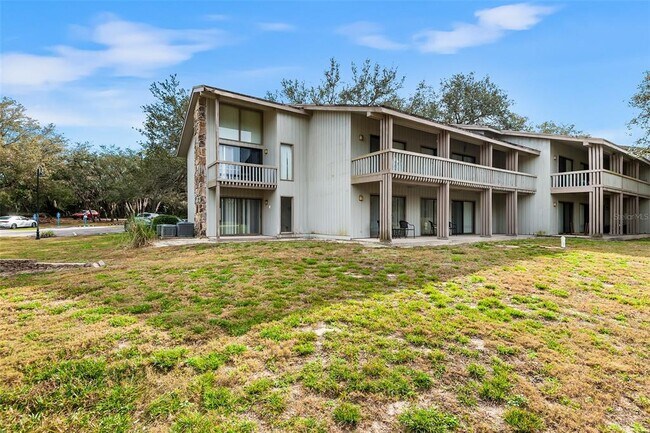 Building Photo - 683 Olde Camelot Cir