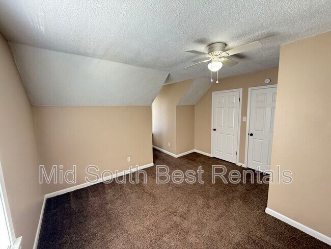 Foto del edificio - 5332 Cedar Bluff Dr