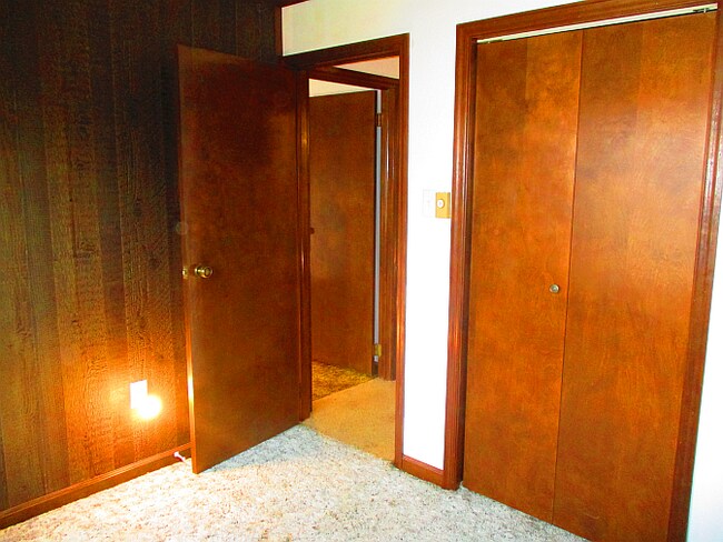 Building Photo - 202 Hemlock Ln