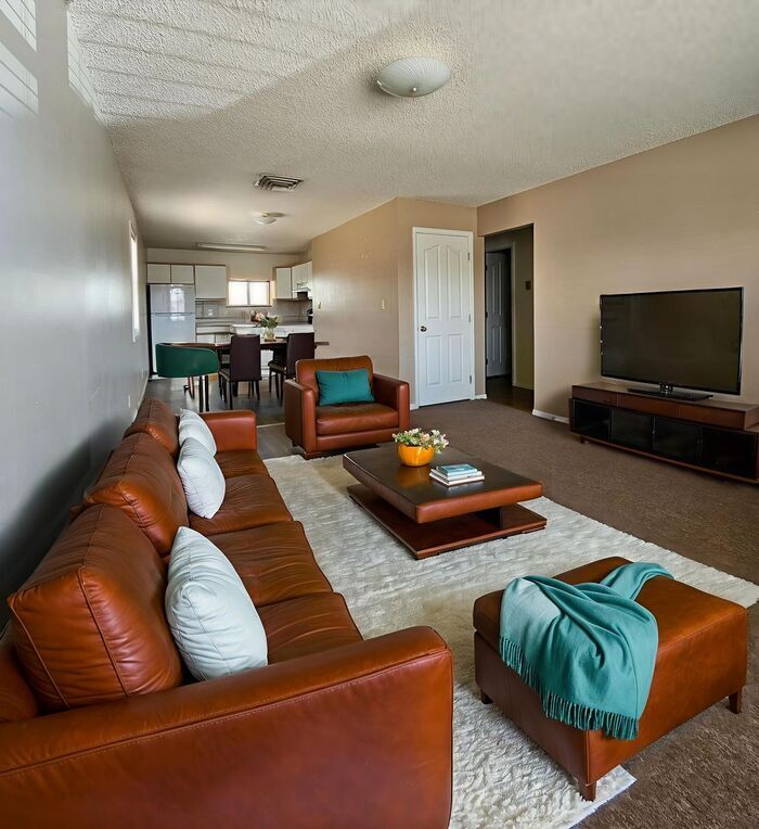 Primary Photo - Cute 2-Bedroom Duplex for Rent