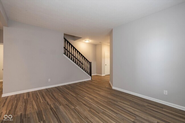 Foto del edificio - 6792 Highland Way