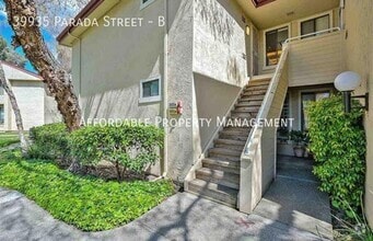 Building Photo - 39935 Parada St