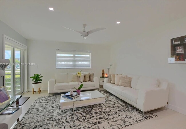 Building Photo - MUST READ: This rental is available for a roommate occupancy. The master bedroom is vacant, while...