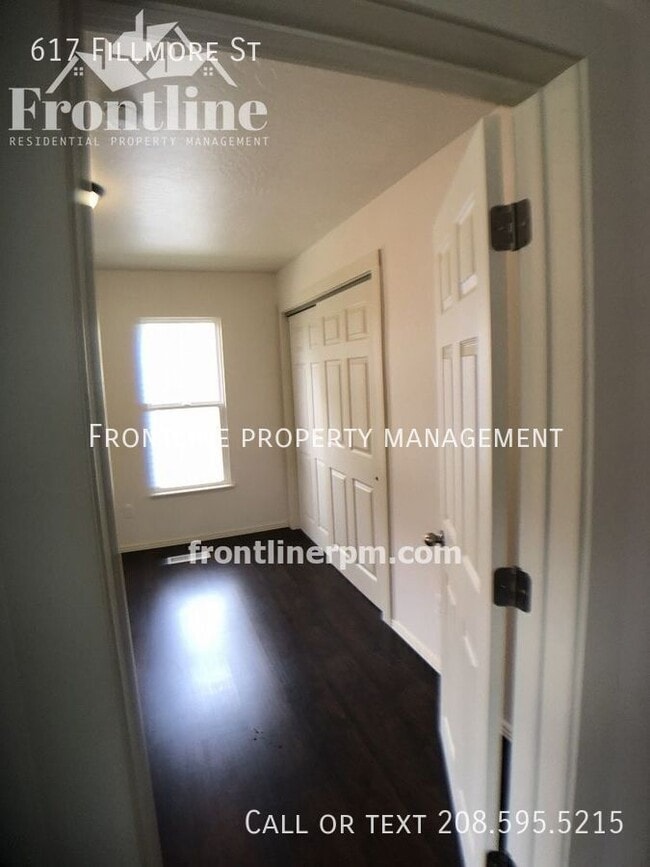 Building Photo - 617 Fillmore St