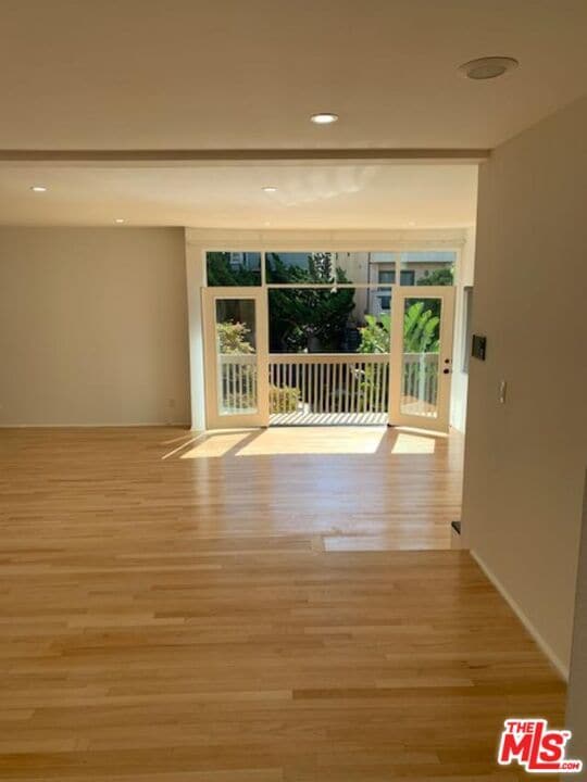 Building Photo - 25 Privateer St
