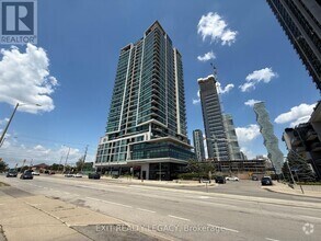 Building Photo - 3985-3985 Grand Park Dr