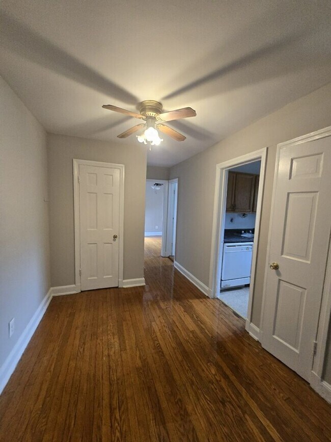 Foto del edificio - 1230 N Quinn St