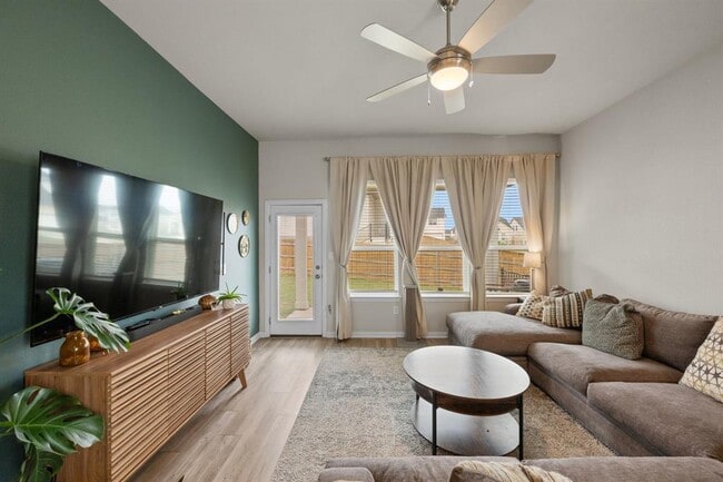 Foto del edificio - 11800 Seaside Wds Dr