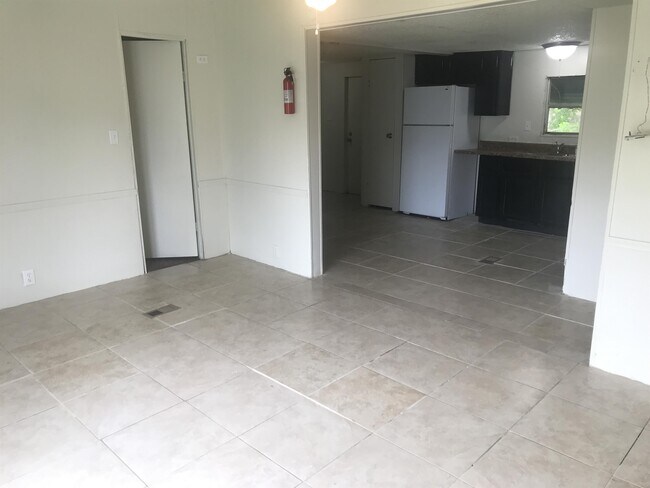 Building Photo - 8018 Tarling Ave