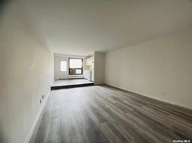 Foto del edificio - 61-55 98th St