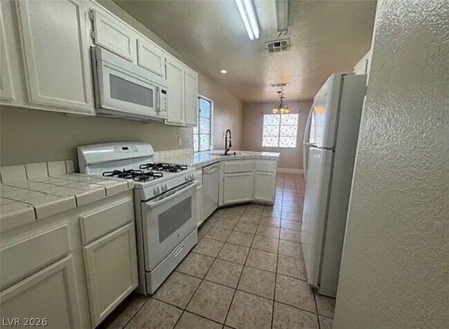Foto del edificio - 7030 Orange Grove Ln