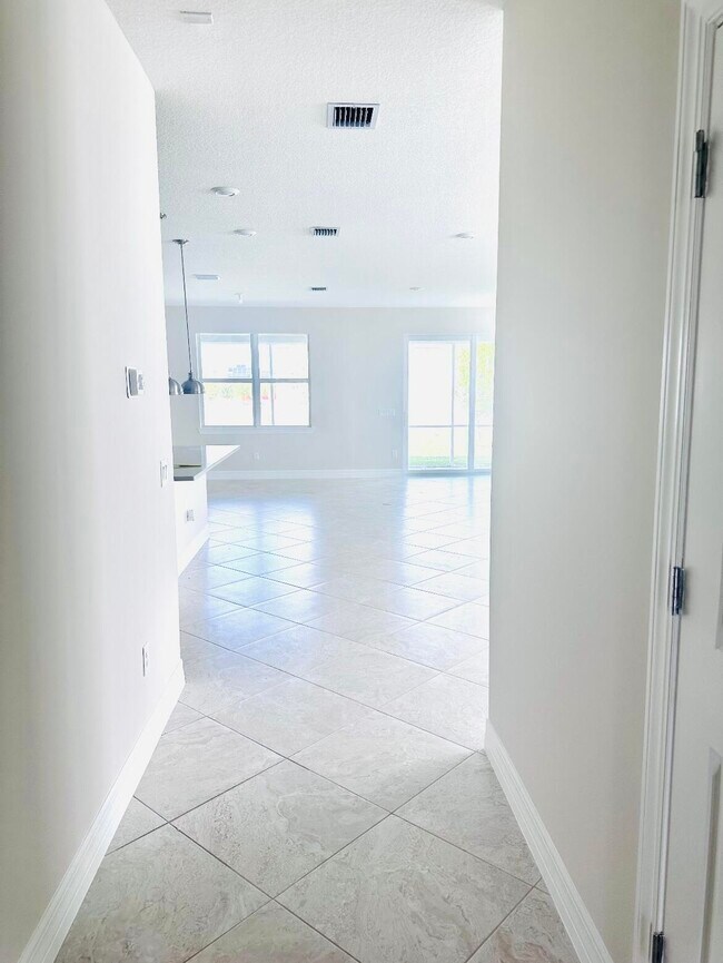 Foto del edificio - 5313 Blue Reed Ln.