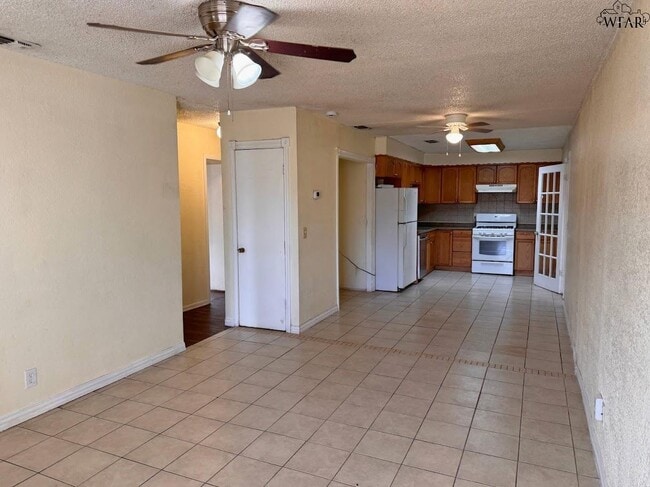 Foto del edificio - 1612 Phoenix Dr