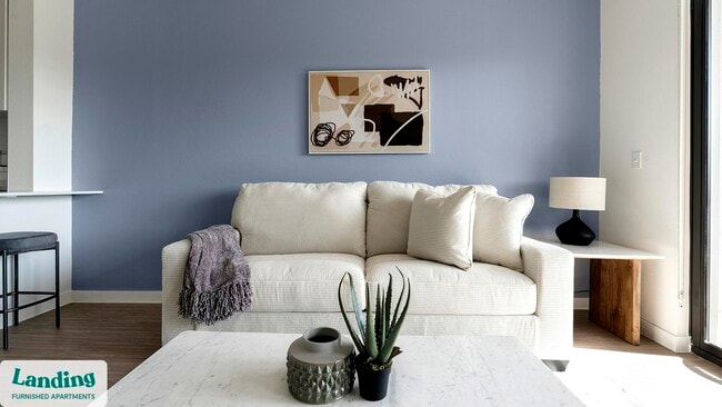 Foto del edificio - 7301 Lake Bank Lp