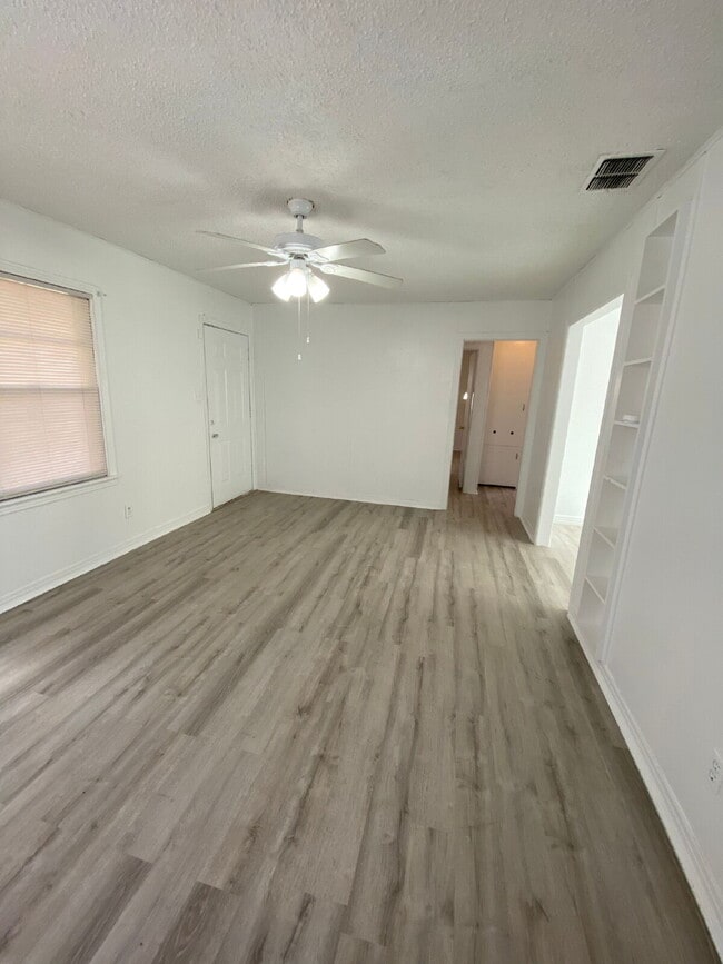 Building Photo - 3303 35th St