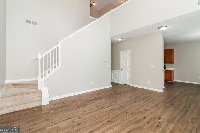 Foto del edificio - 3145 Waterplace Cove