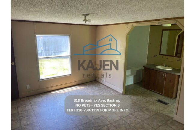 Building Photo - 318 Broadnax Ave