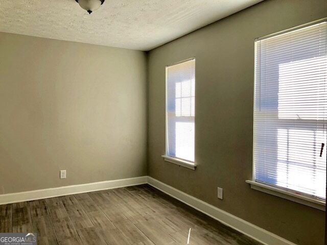 Foto del edificio - 5958 Sherwood Pl