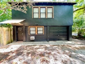 Building Photo - 6601 N Navin Ave