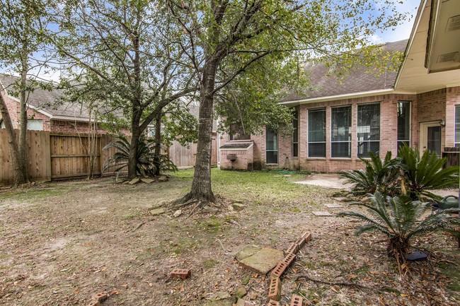 Building Photo - 7510 Allegro Dr